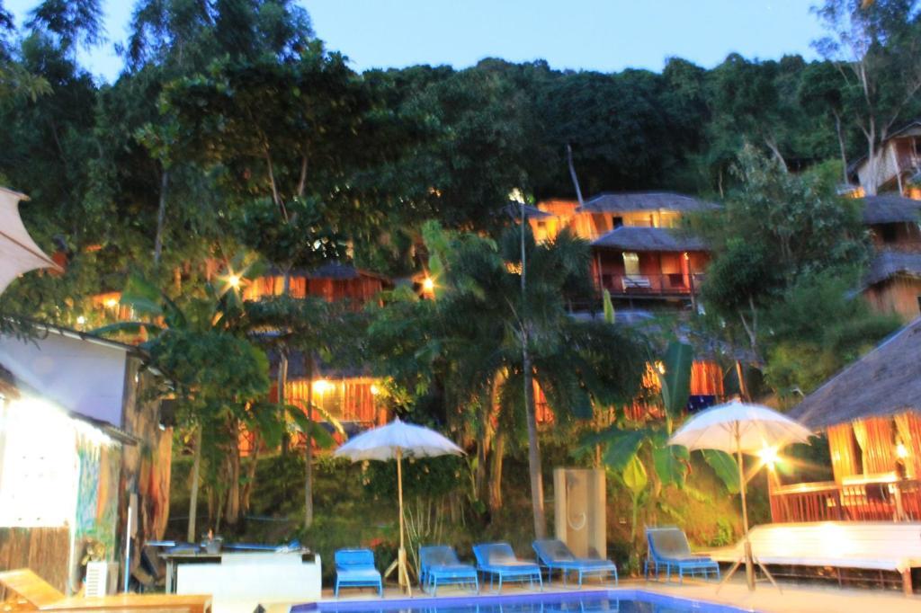 Bamboo Mountain View Phi Phi Resort מראה חיצוני תמונה